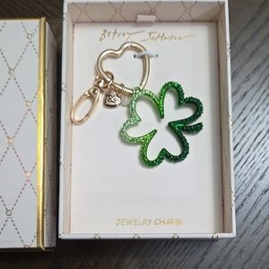 Betsey Johnson Green Glitter Clover Keychain Bag Charm New In Box